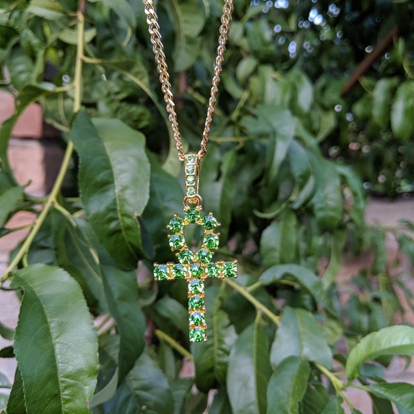 Egyptian Ankh & 20" Cuban Chain - Picture 3 of 7